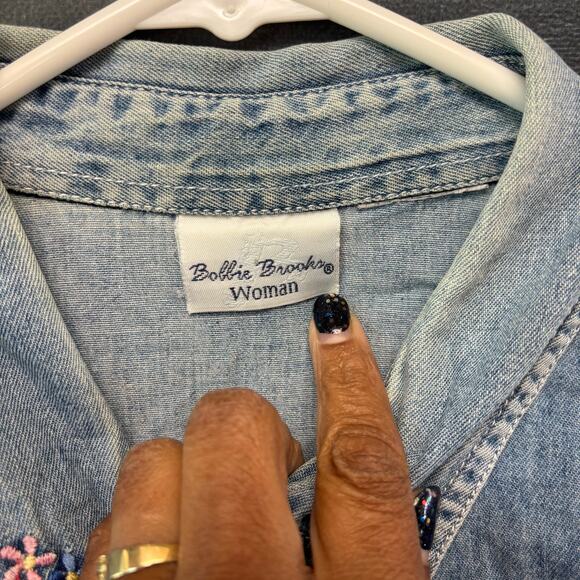 Vintage Bobbie Brooks Denim Shirt Floral Embroidered 2XL Button Up Cottagecore - Picture 9 of 12